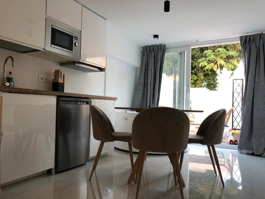 Suite Playamar Con Jacuzzi Torremolinos Bagian luar foto